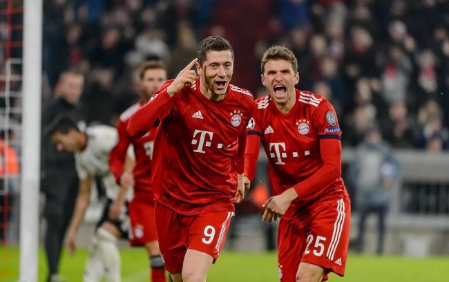 欣赏比赛的 欣赏比赛的