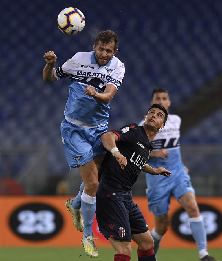 对方门将的 对方门将的