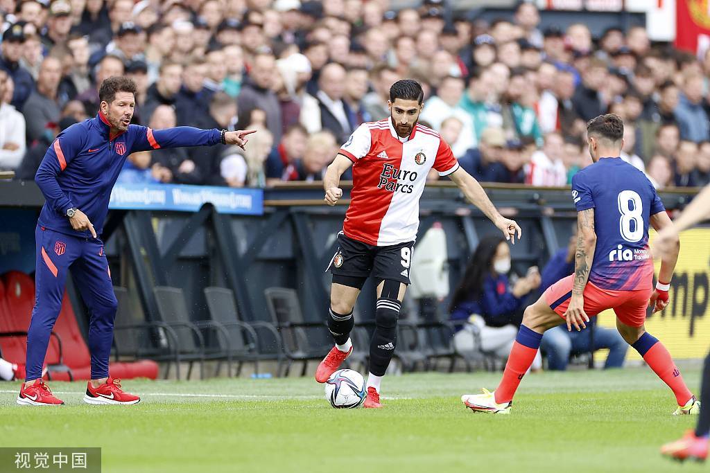 半场进攻更 半场进攻更